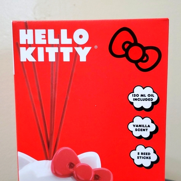 NWT: HELLO KITTY πΊ π CERAMIC REED DIFFUSER - Picture 6 of 8